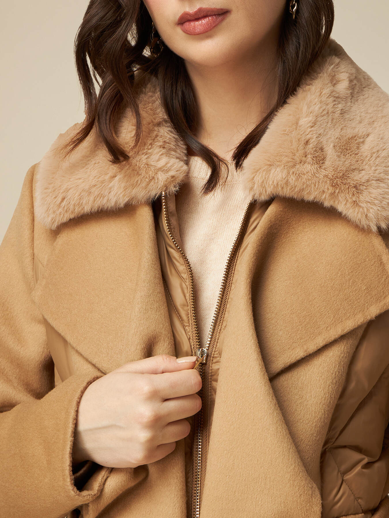 Coat with padded parts image number 2