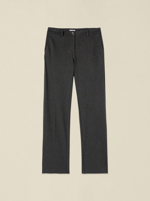 Regul&auml;re Hose aus Milano-Strick