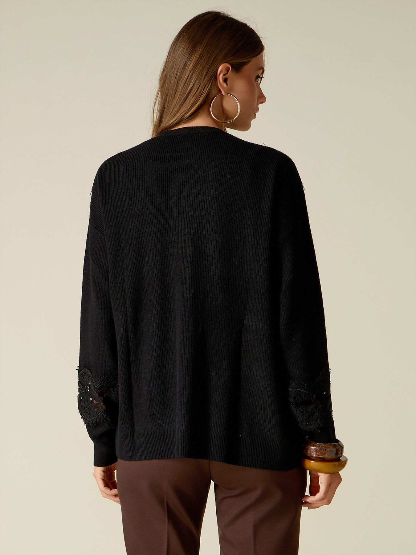 Cardigan aus Cashmere-Mix mit Spitzeneins&auml;tzen image number 1