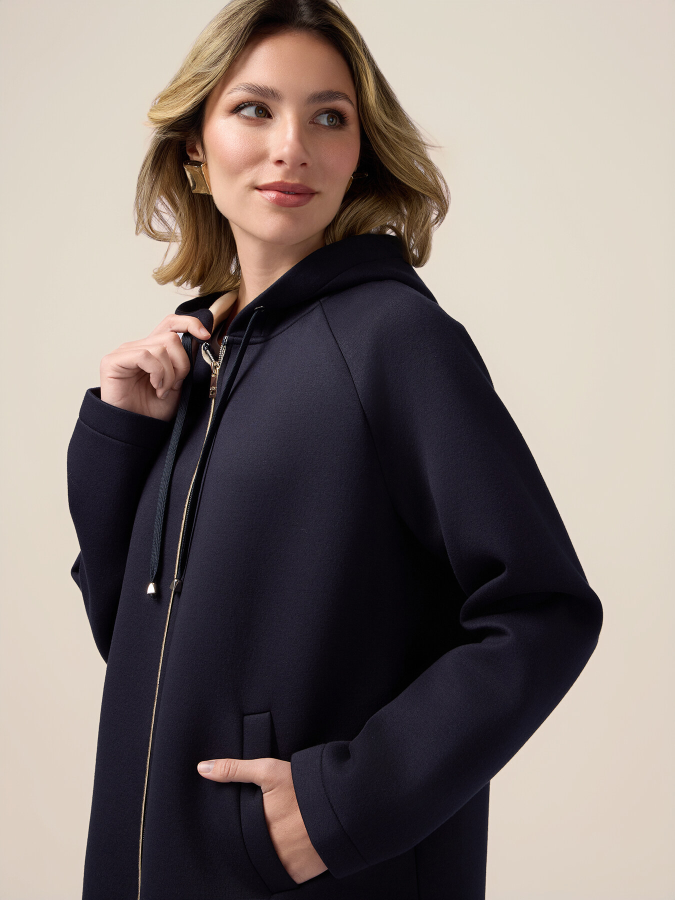 Sweatjacke aus Scuba-Stoff image number 2