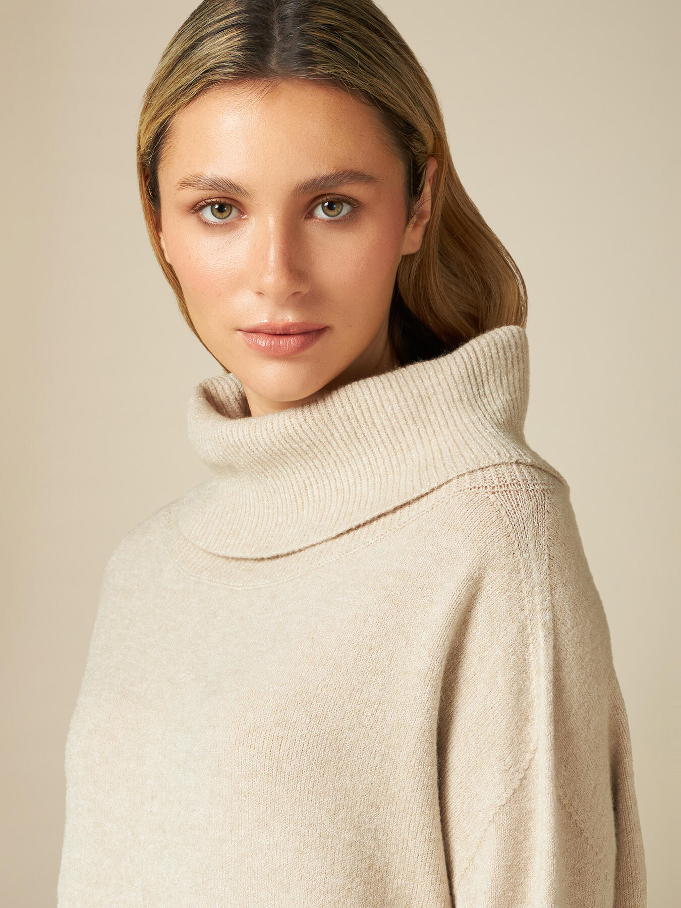 Maglia seamless collo alto image number 2