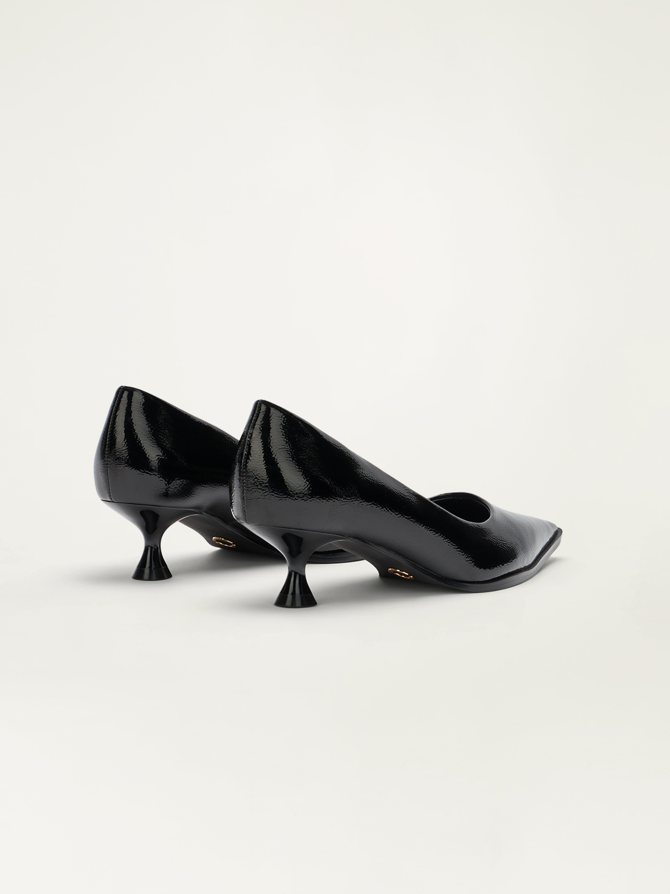 Zapatos de sal&oacute;n de charol image number 3