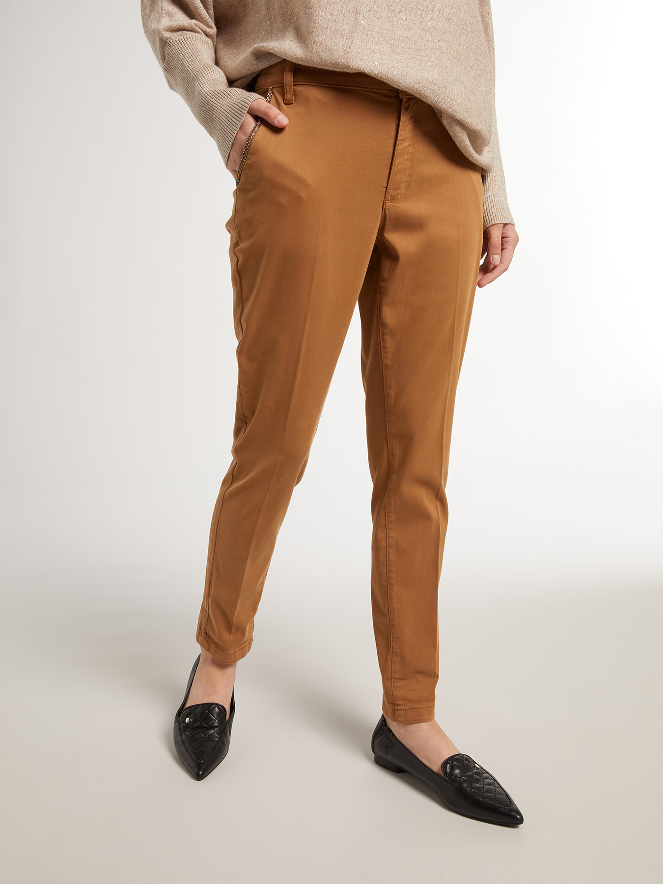 Madrid chinos with jewel band image number 0