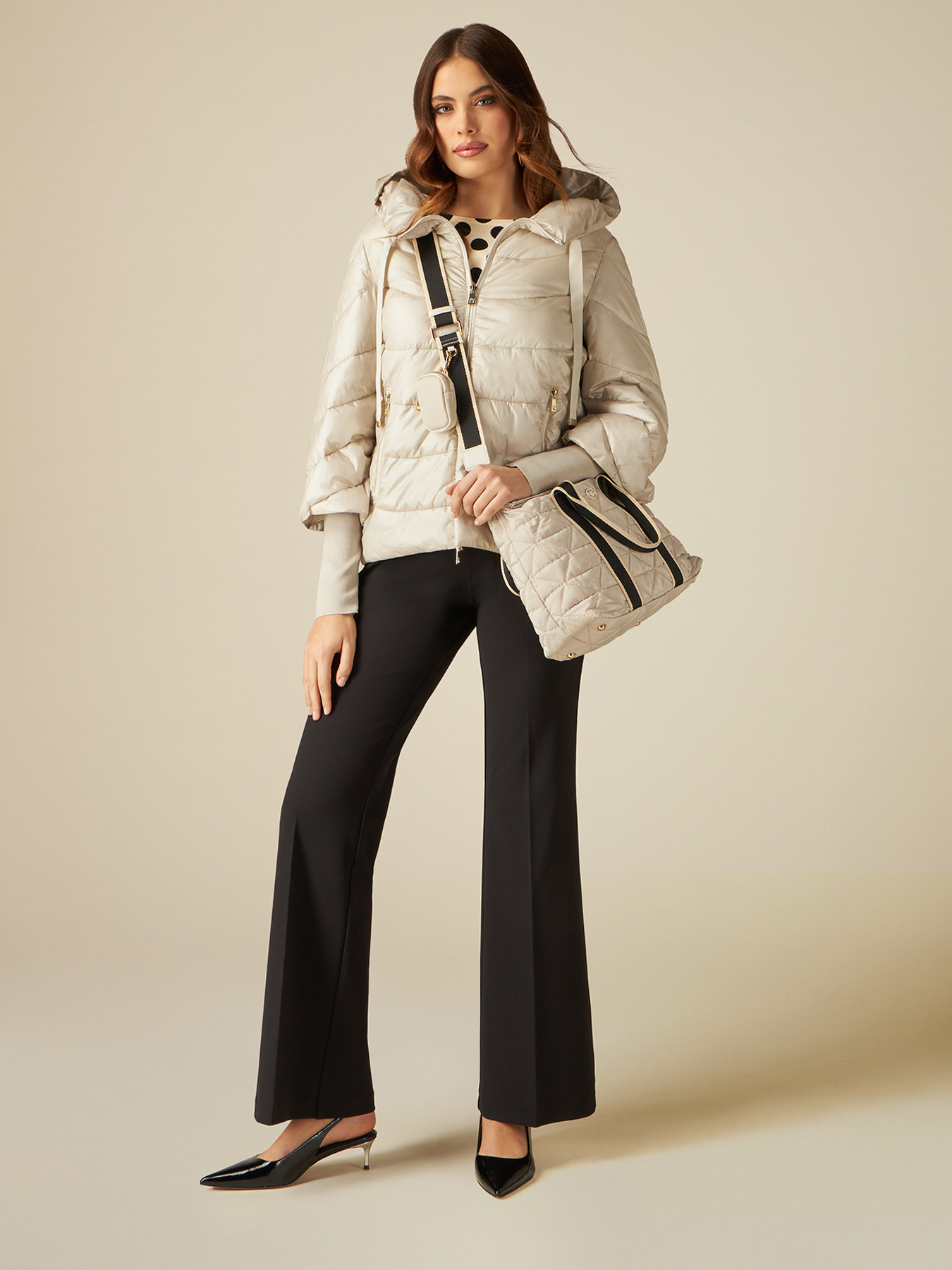 Eco-friendly down jacket with detachable arm warmers image number 3