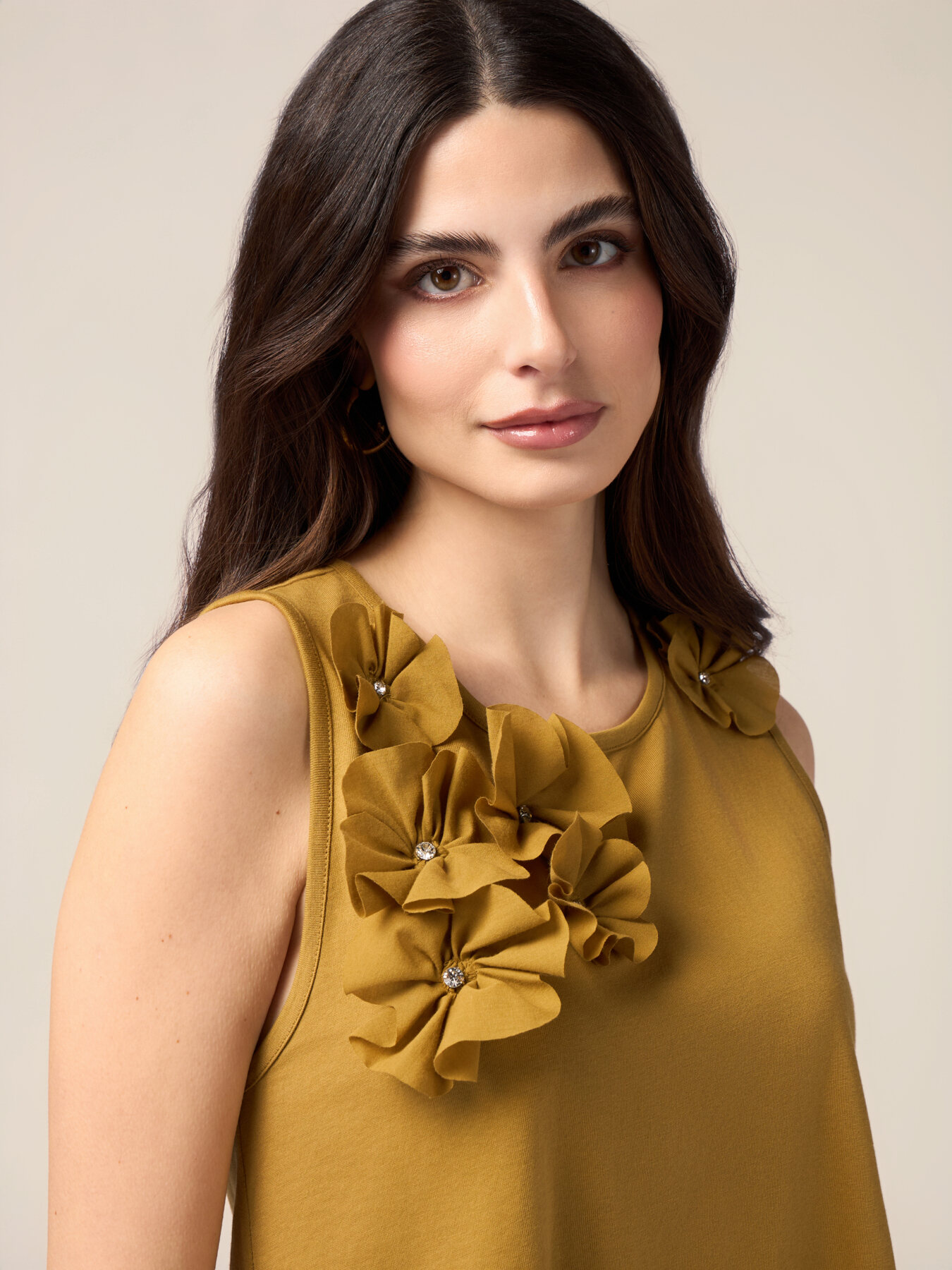 Jersey top with floral appliqu&eacute;s image number 2