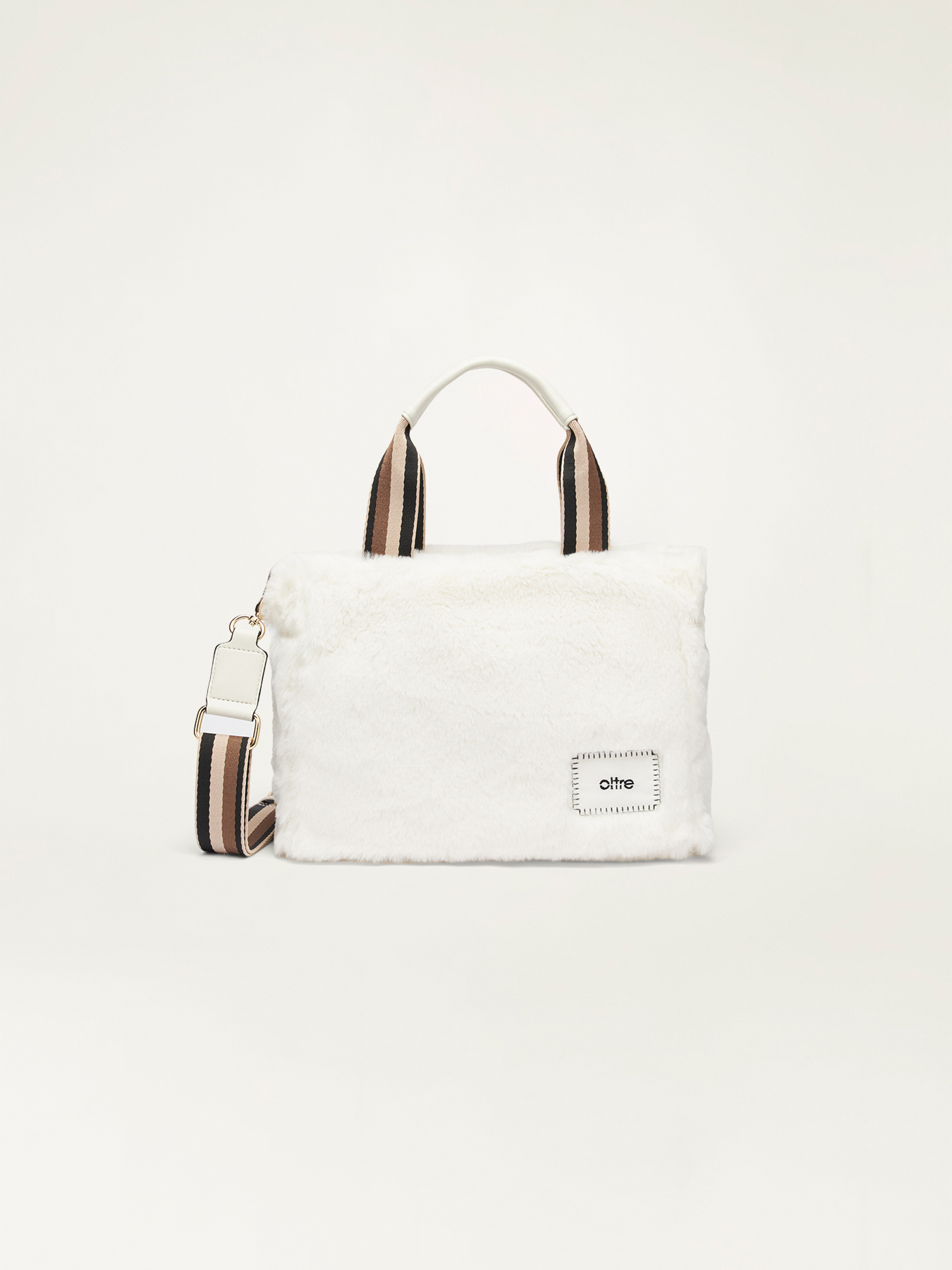 Umh&auml;ngetasche aus Pl&uuml;sch image number 1