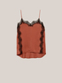 Top lingerie con pizzo in contrasto image number 3