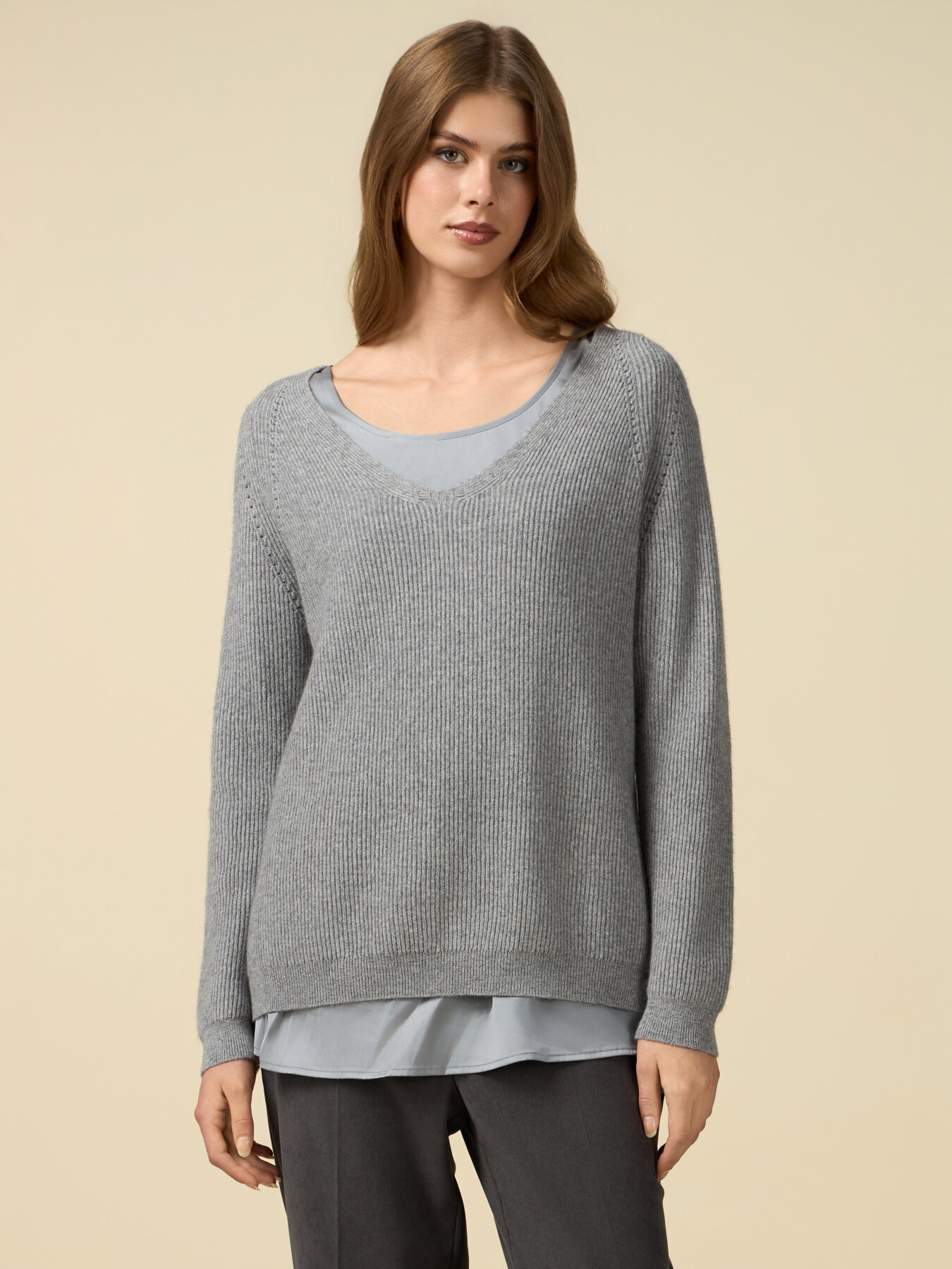 Pullover aus einer Wollmischung mit Top aus Satin image number 0