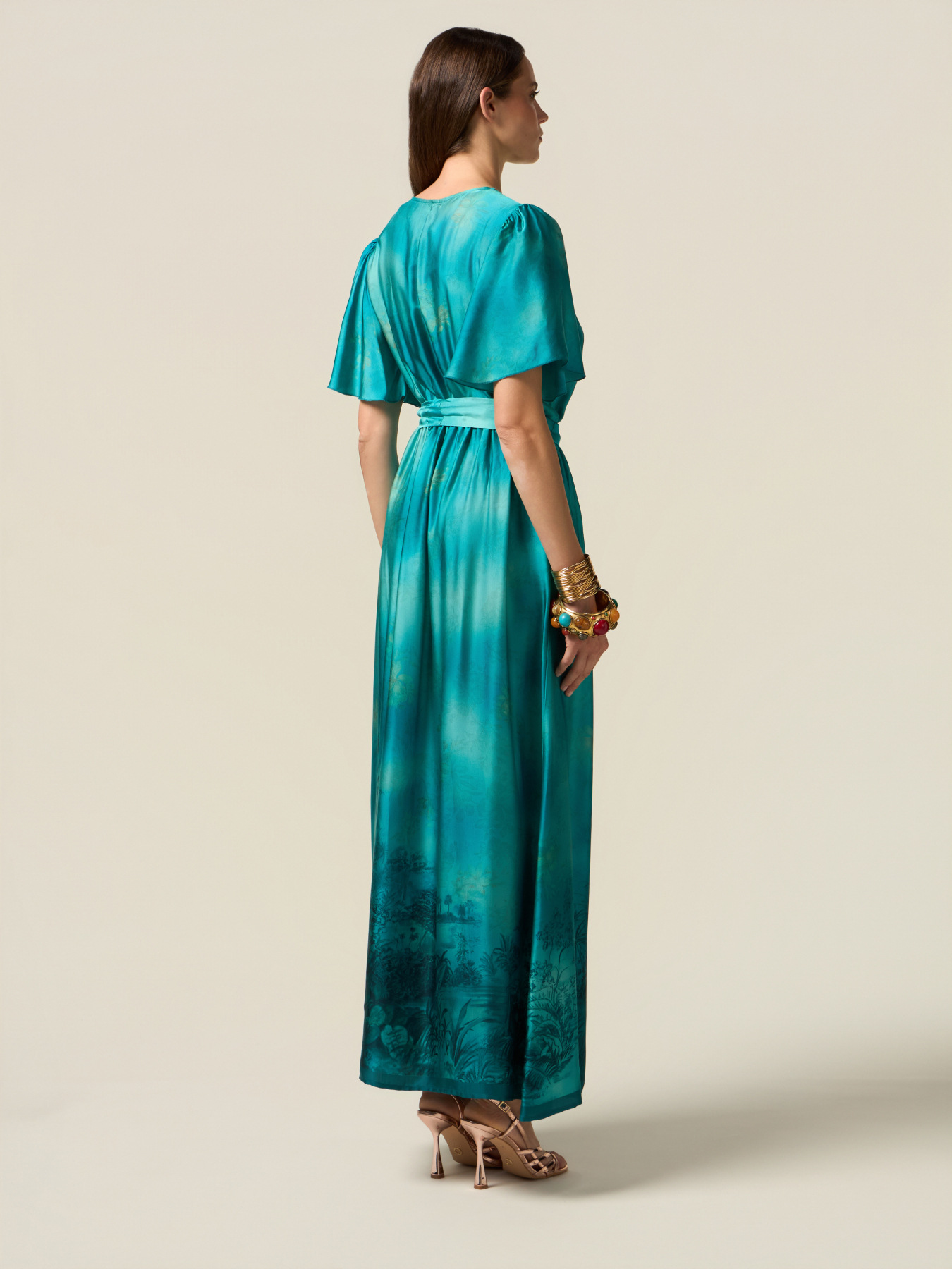 Long dress in patterned satin image number 1