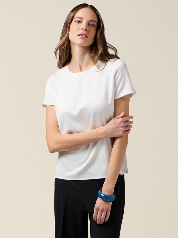 Two-material T-shirt