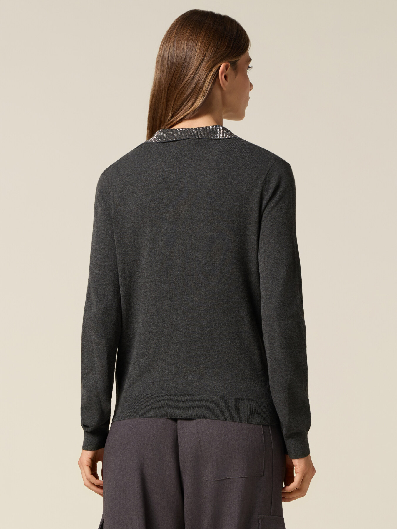 Sweater with decorated collar image number 1