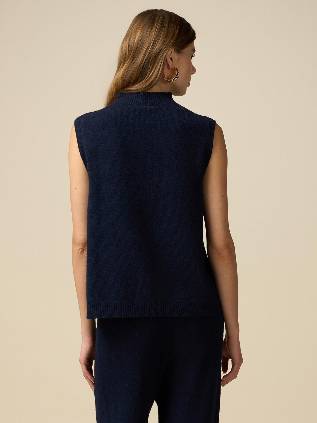 &Auml;rmelloser Rollkragenpullover image number 1