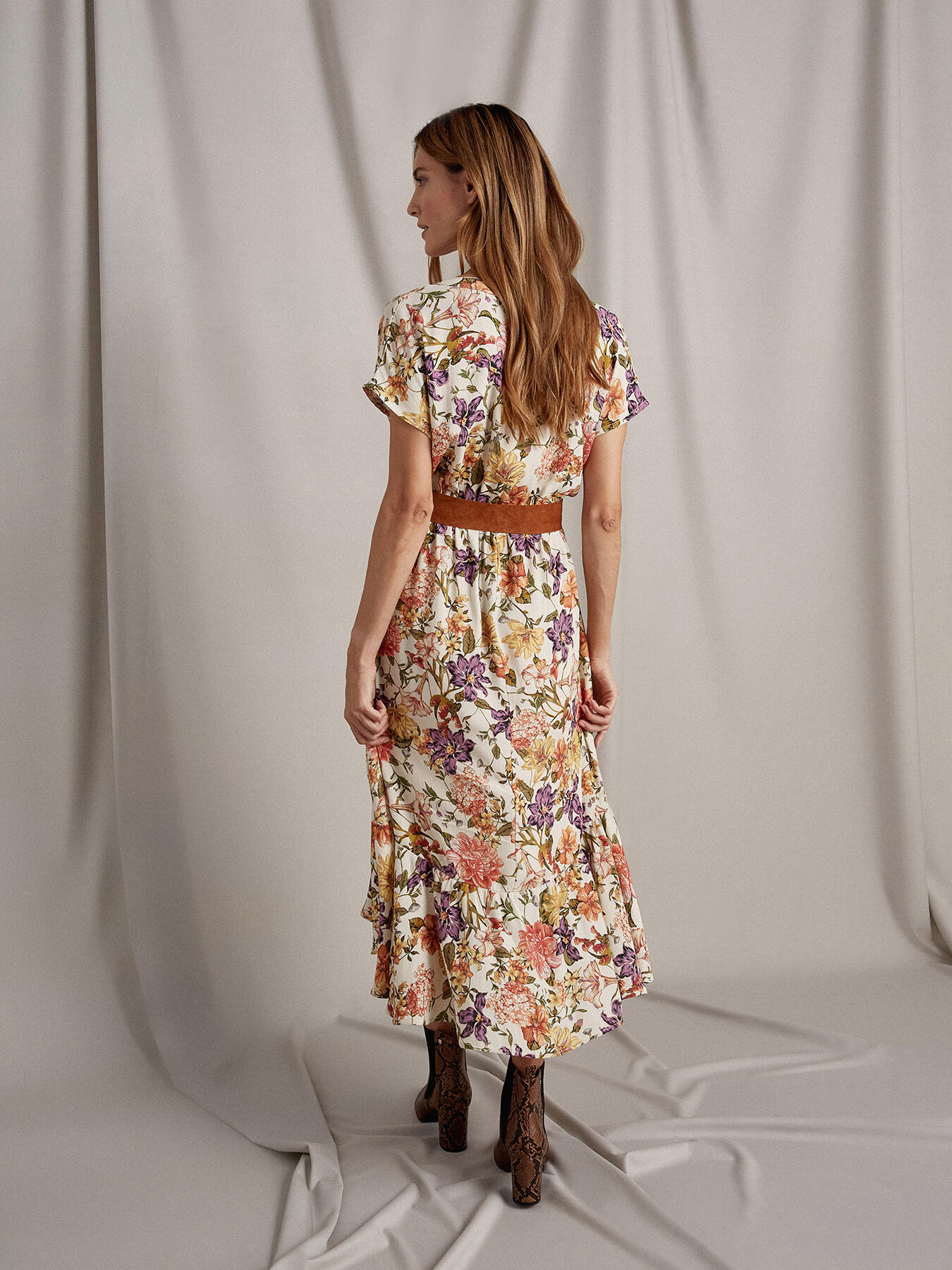 Midi-Kleid mit Blumenmuster image number 2