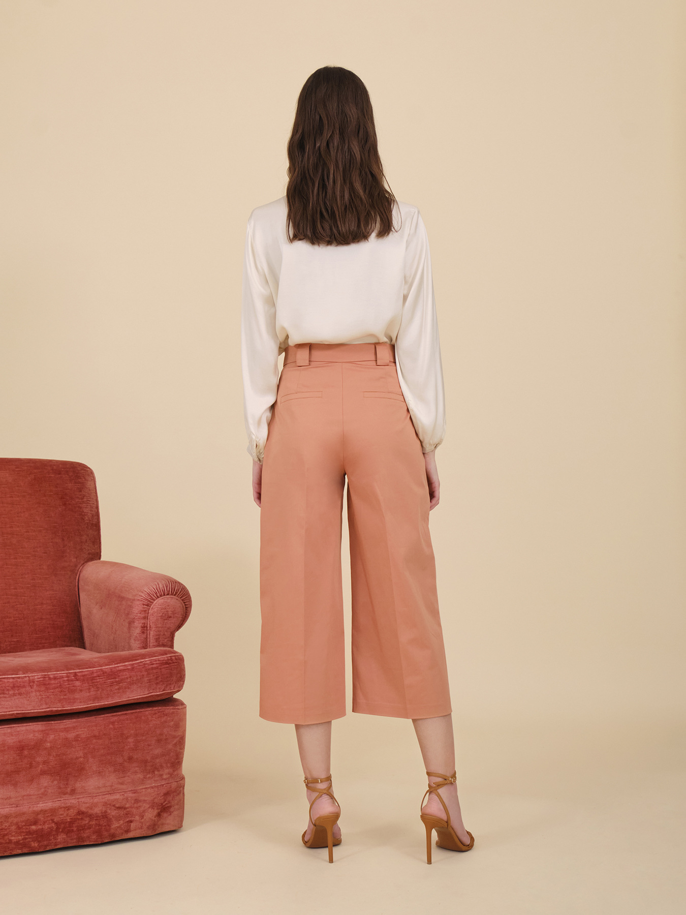 Pantaloni cropped in cotone stretch image number 1