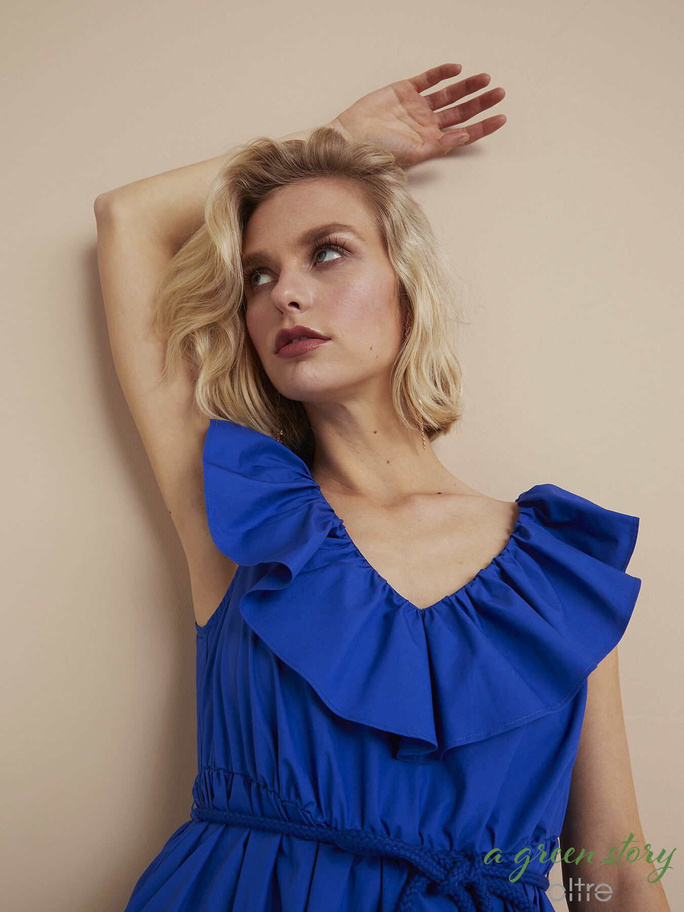 Robe mi-longue en popeline avec volant image number 1