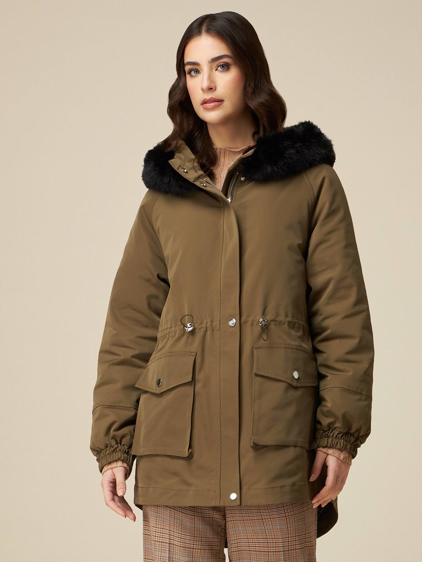 Parka con relleno y pelo desmontable image number 0