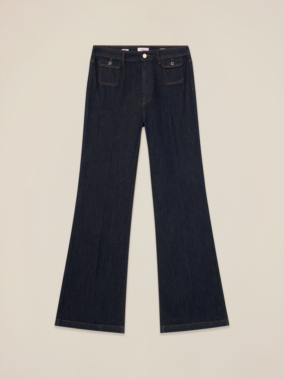 Flare jeans with flap pockets