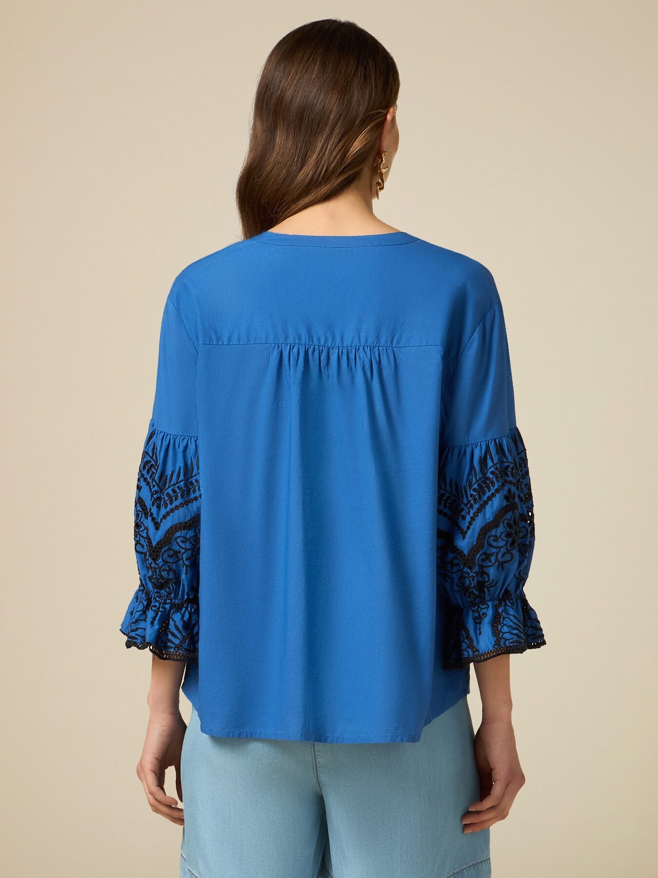 Chemise &agrave; manches brod&eacute;es image number 1