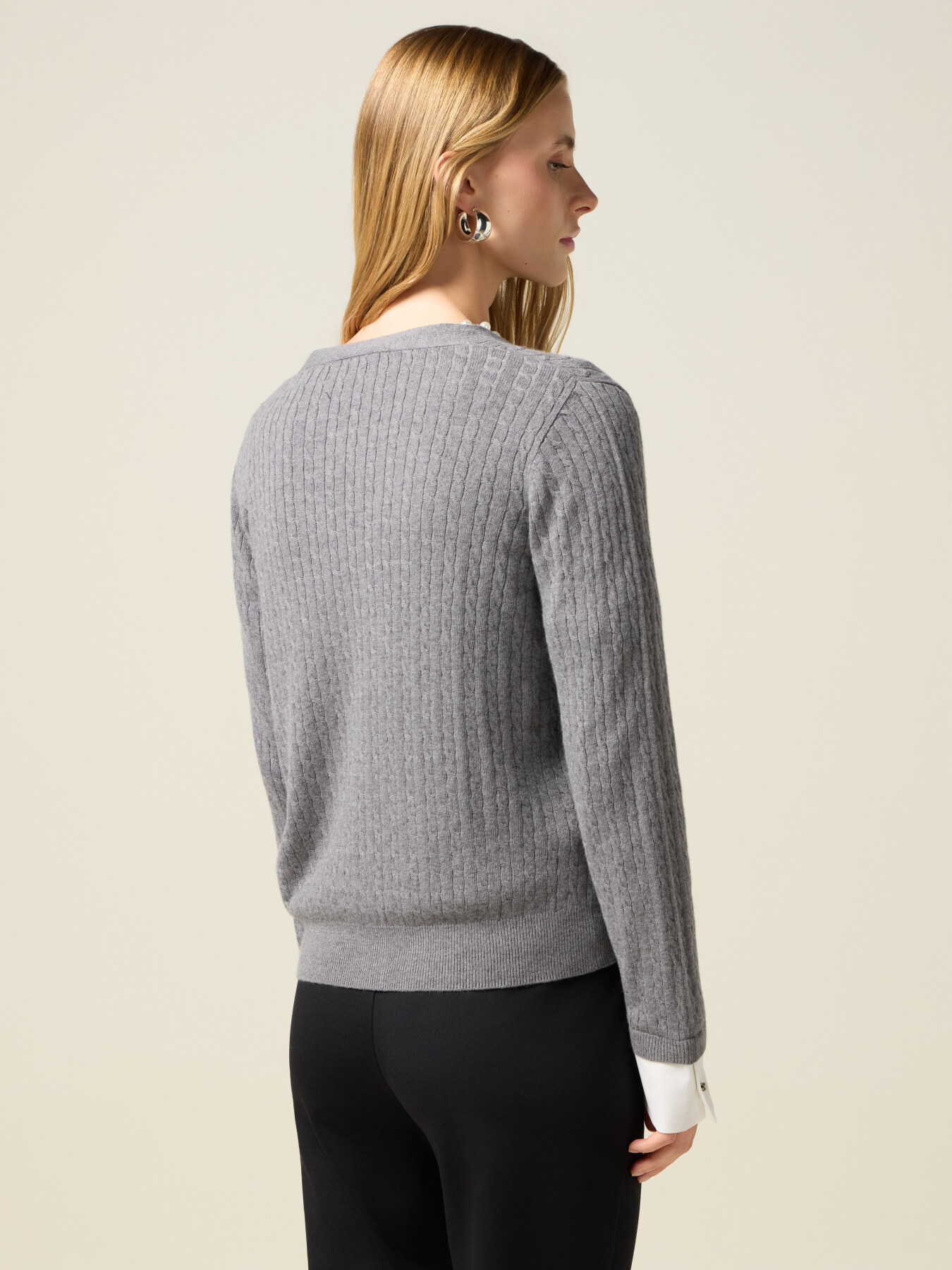 Short cardigan in cashmere blend with buttons image number 1