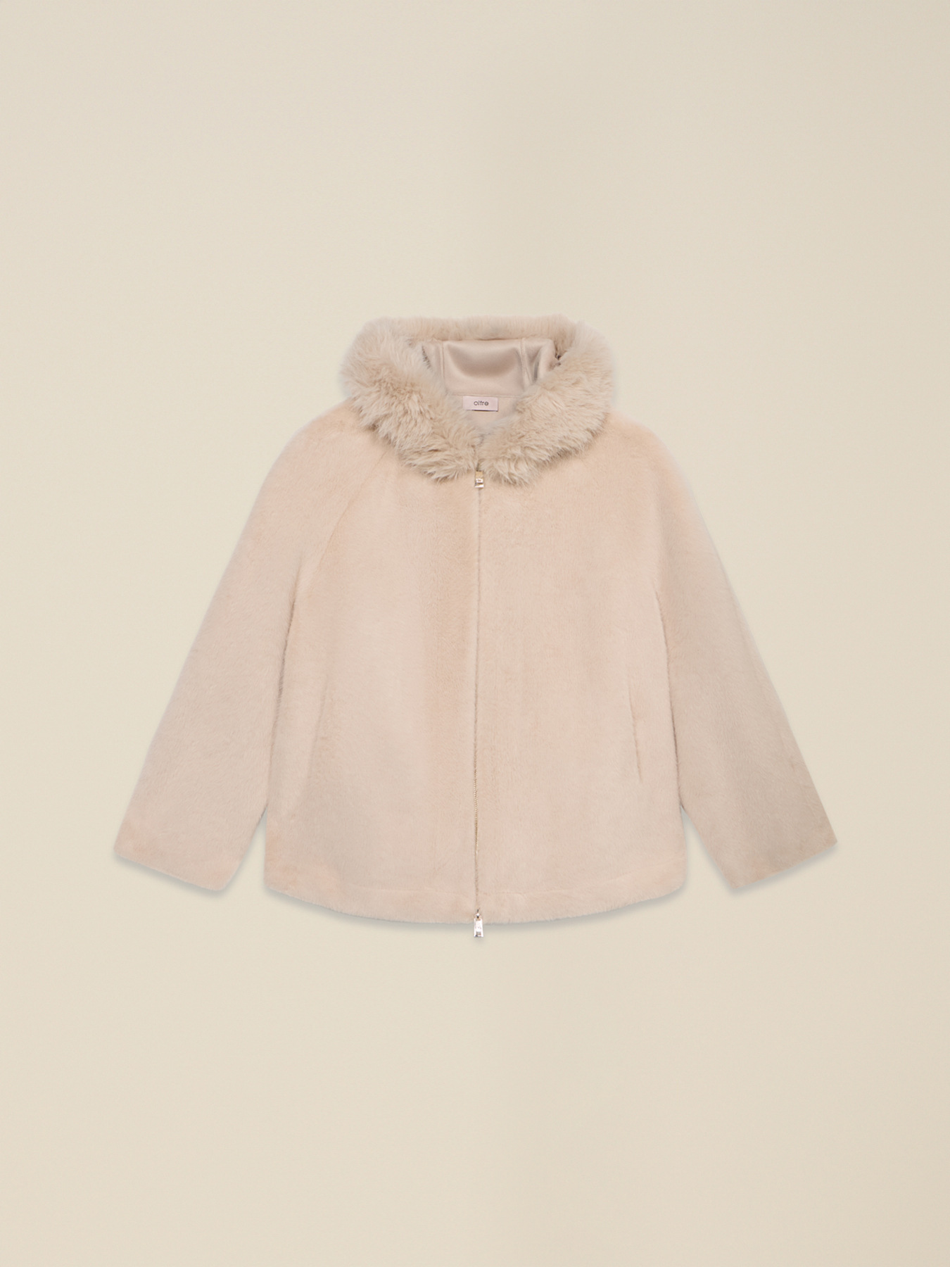 Parka corto con capucha image number 4