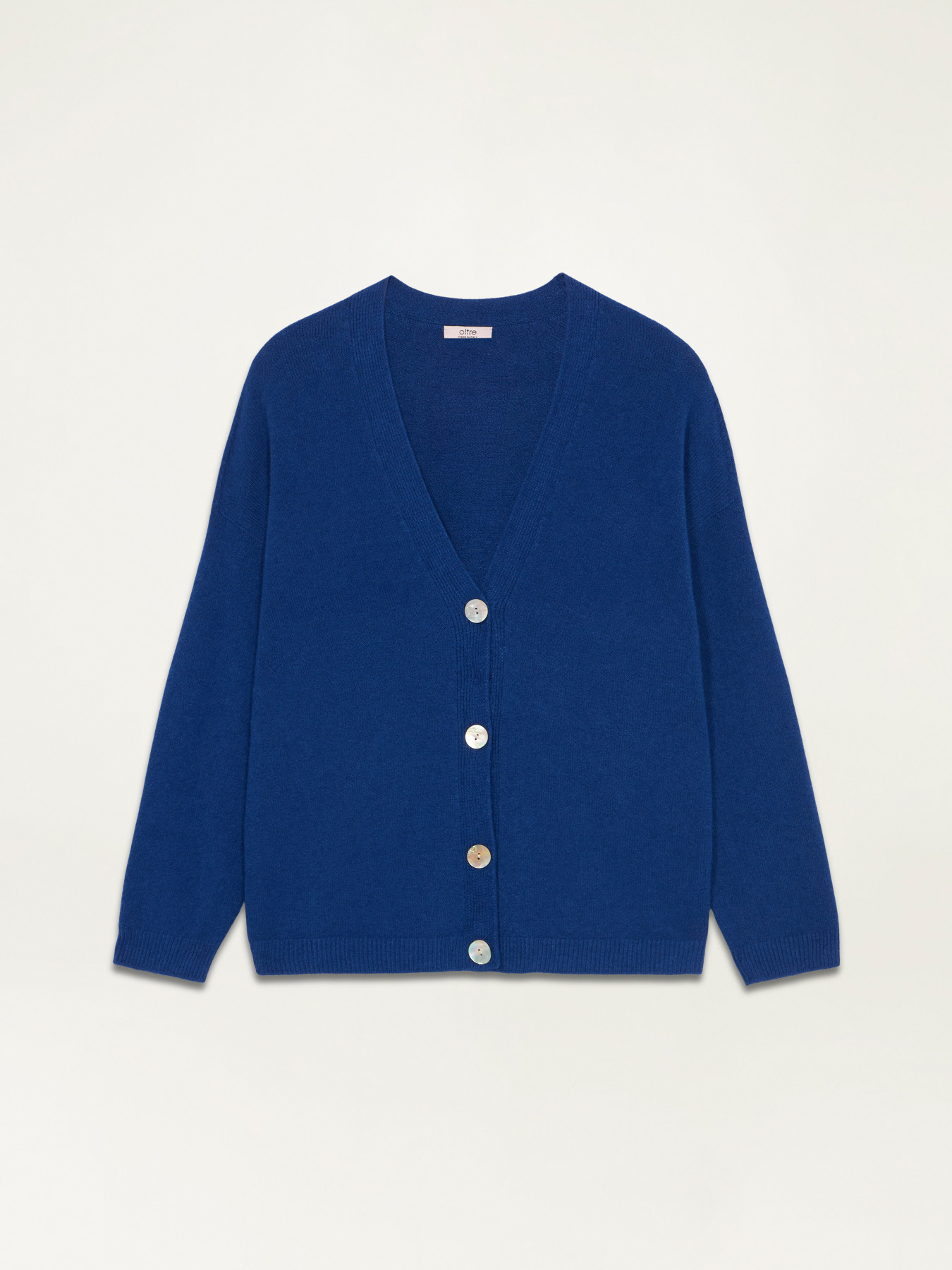 V-neck cardigan image number 3