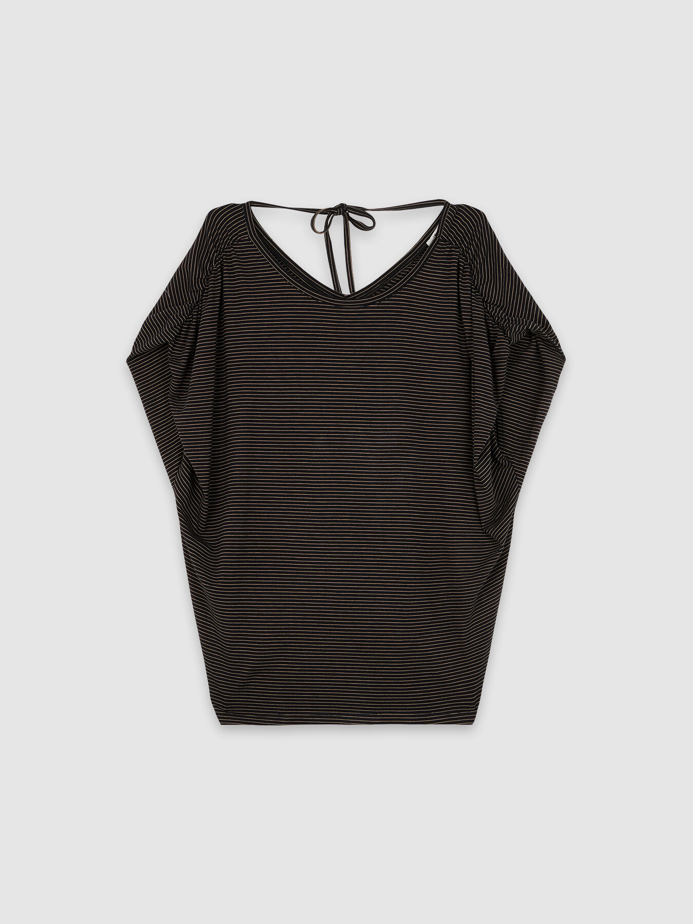 T-shirt &agrave; rayures avec d&eacute;collet&eacute; dans le dos image number 3