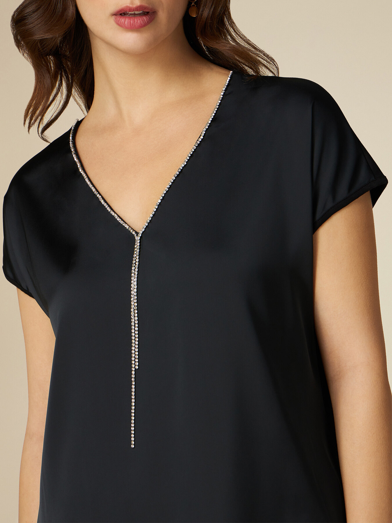 T-shirt bi-mati&egrave;re avec cha&icirc;ne bijou image number 2