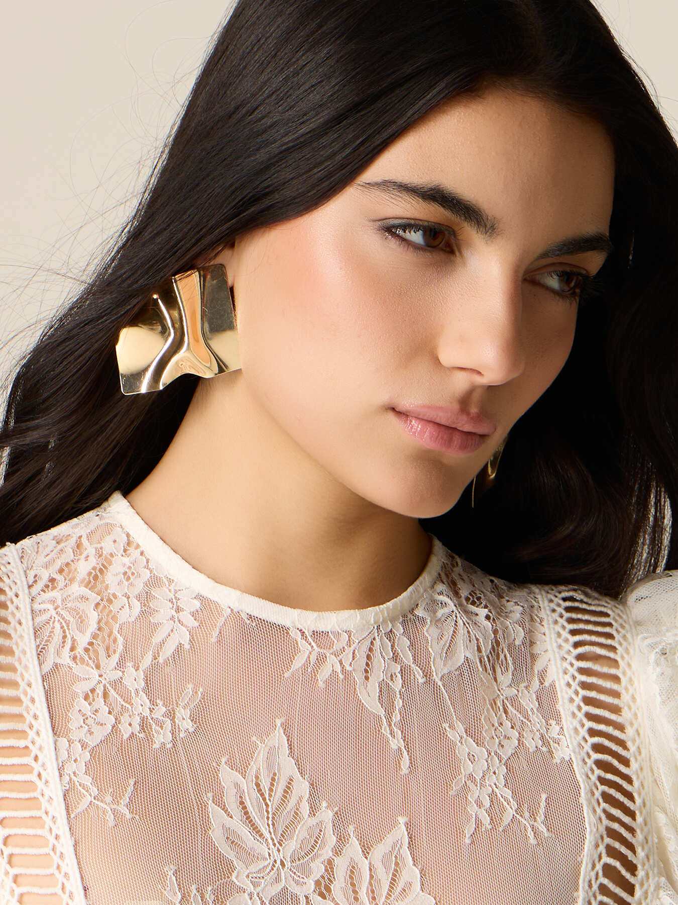 Lace top with ruffle image number 2