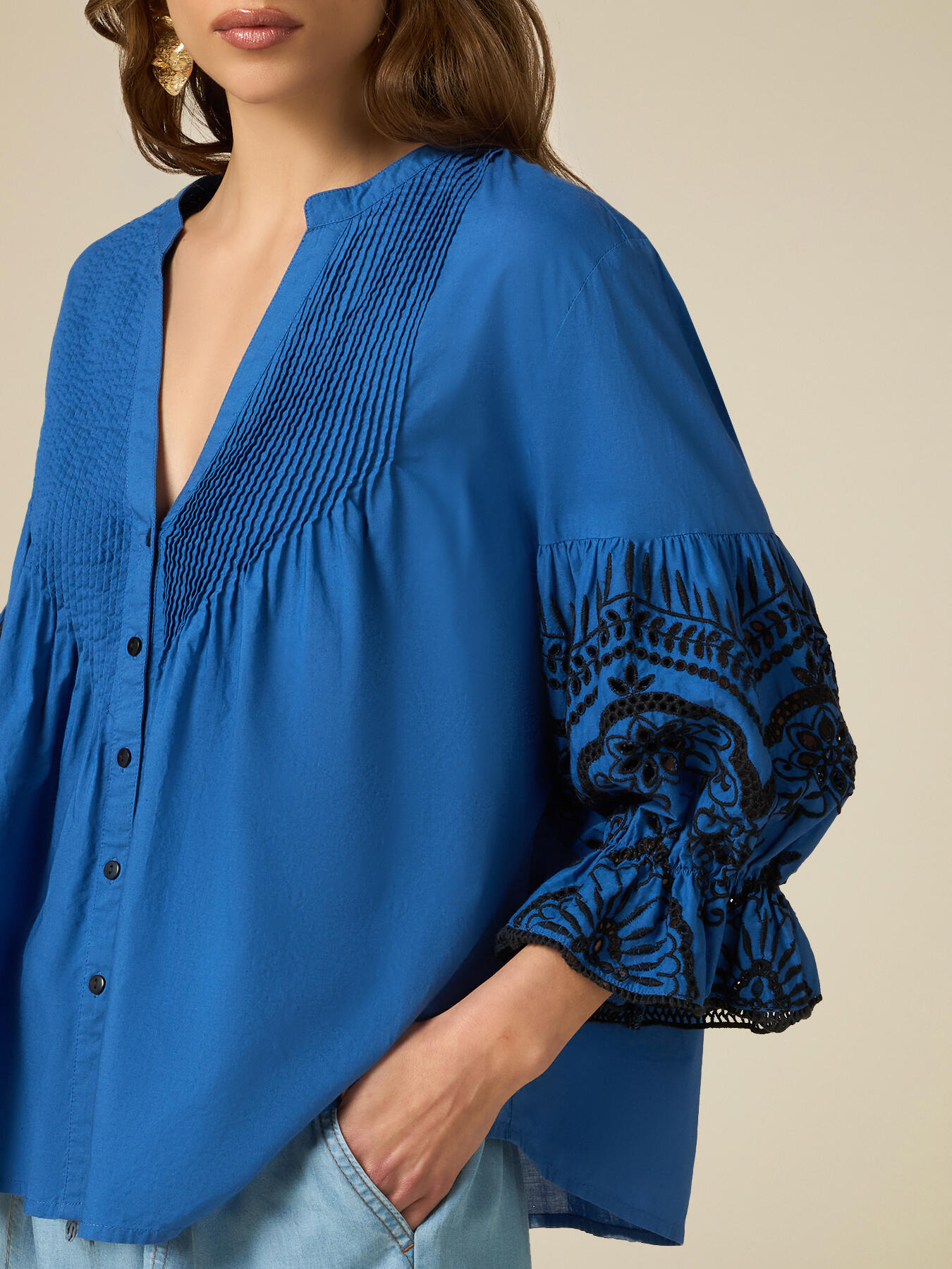 Chemise &agrave; manches brod&eacute;es image number 2