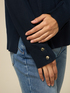 Pullover mit Knopfverschluss hinten image number 2