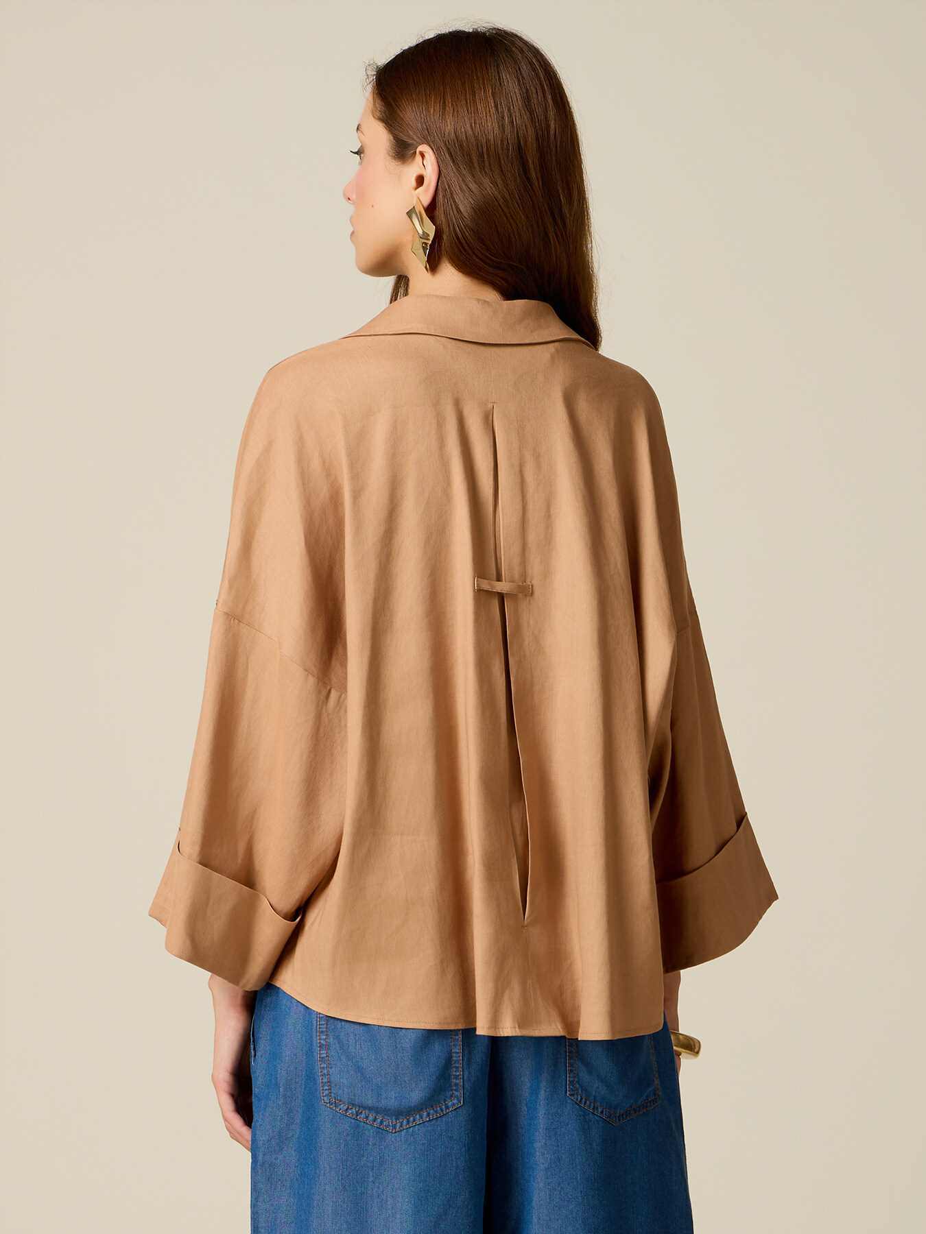 Boxy linen blend shirt image number 1