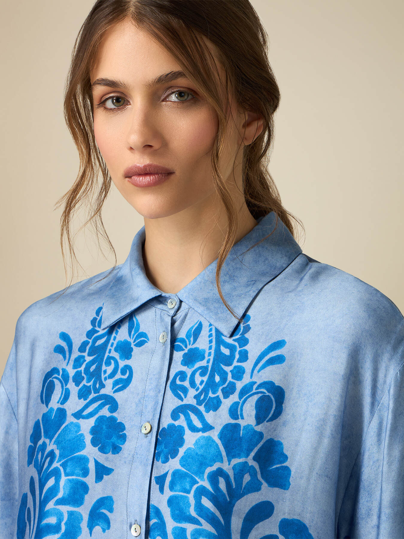 Patterned viscose shirt image number 2