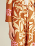 Weich fallender Kimono aus bedrucktem Satin image number 2