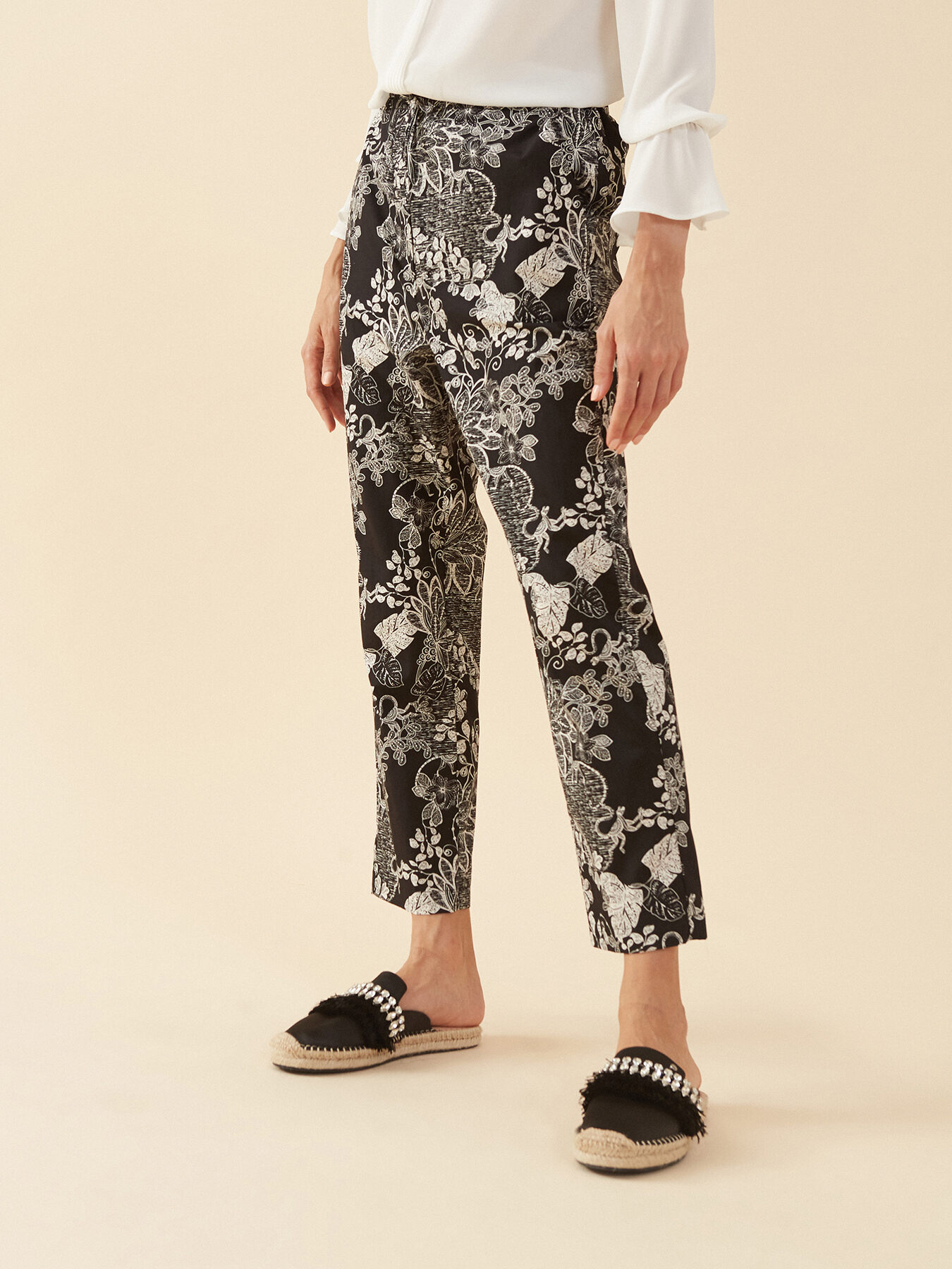 Joggers mit Blumenmuster aus Baumwolle image number 2