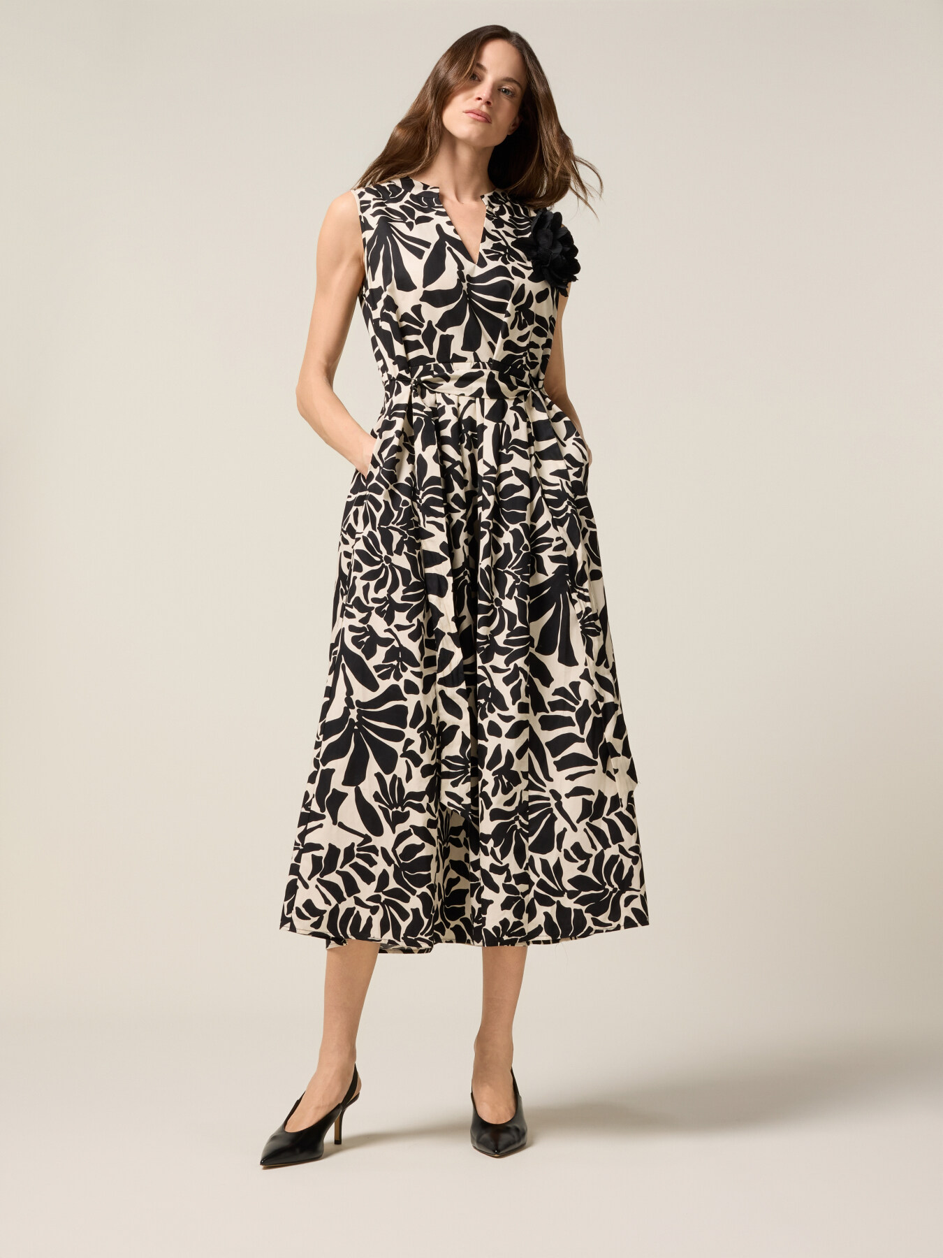 Ausgestelltes Midi-Kleid aus Popeline mit G&uuml;rtel image number 0