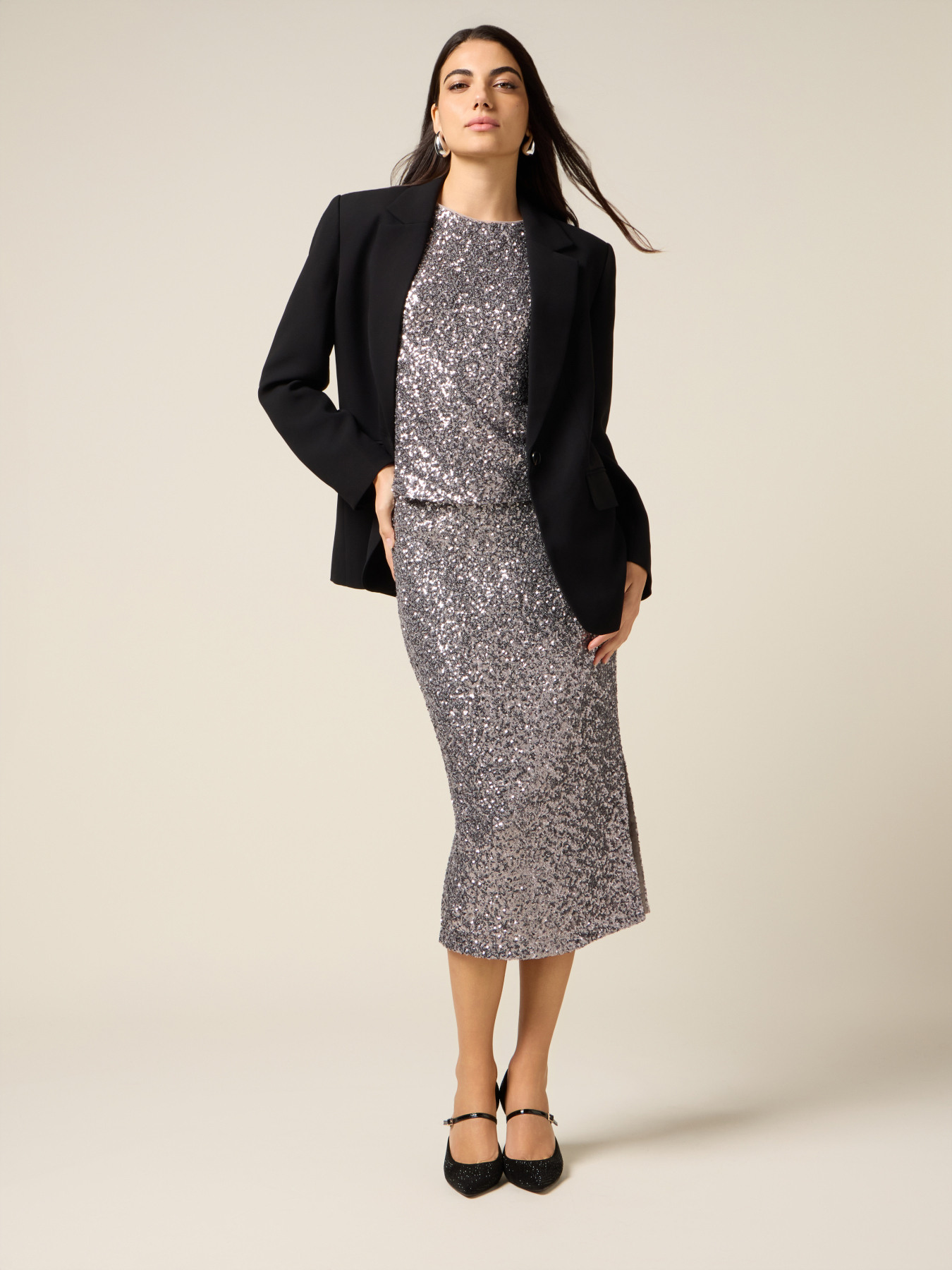 Sequined tube skirt image number 0