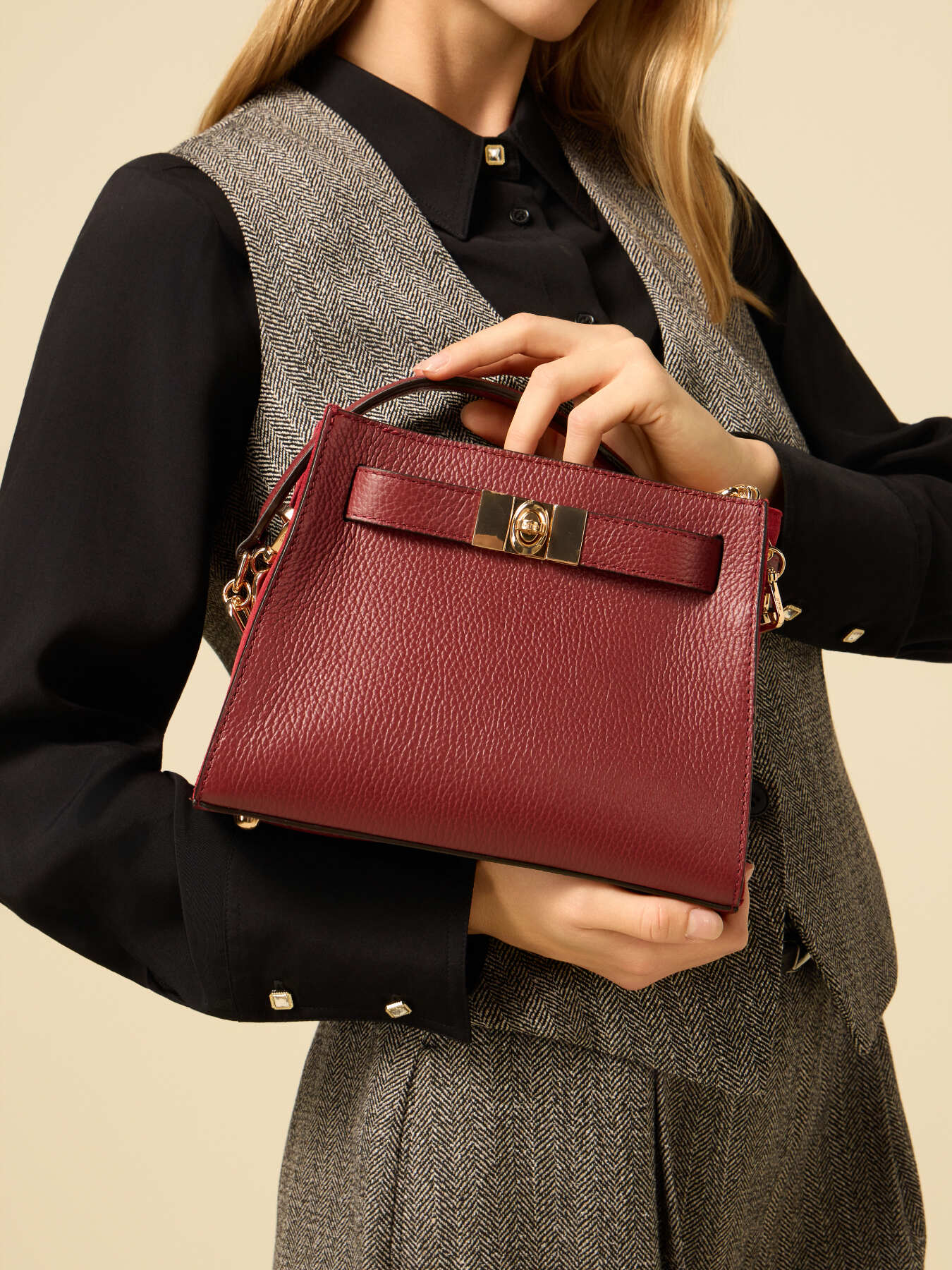 Ophelia genuine leather shoulder bag image number 0