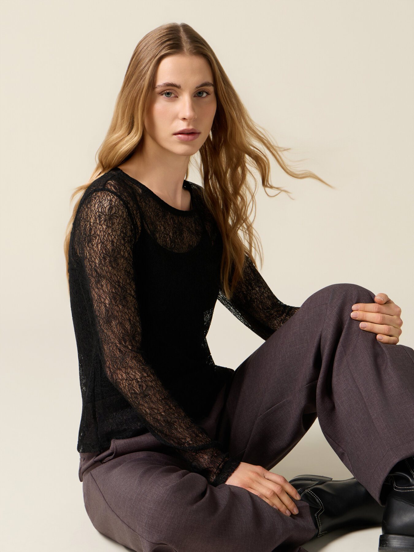 Lace T-shirt image number 0