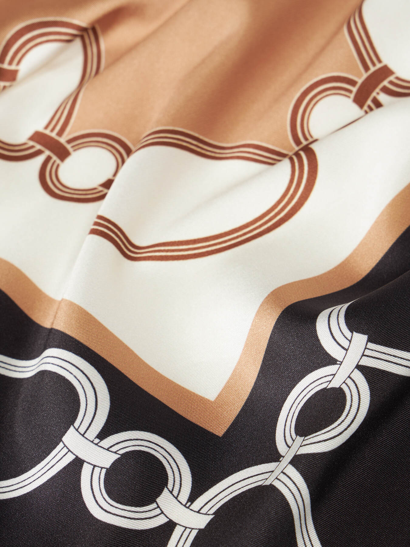 Foulard in raso image number 2