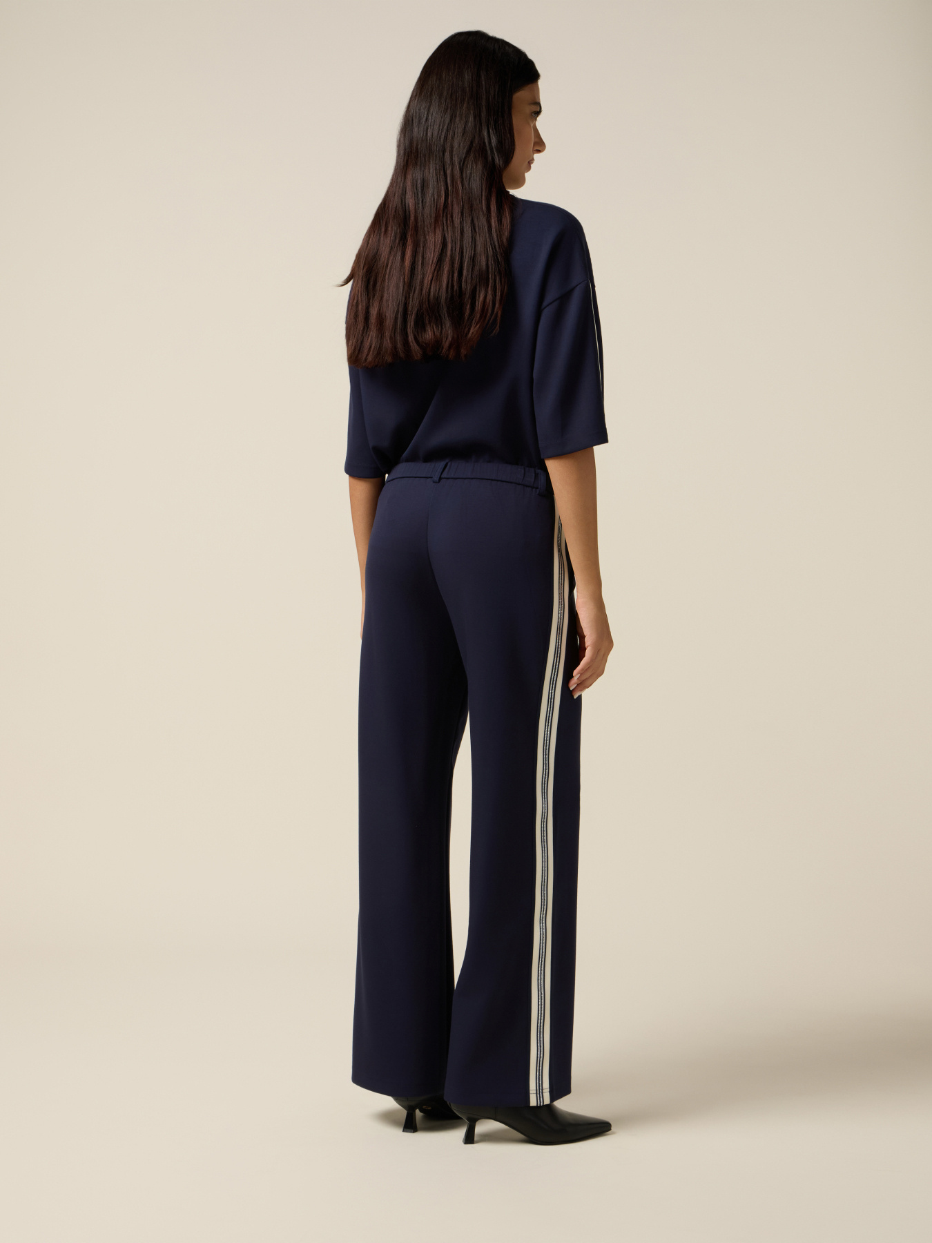 Pantalon doux au toucher avec bande lat&eacute;rale image number 1