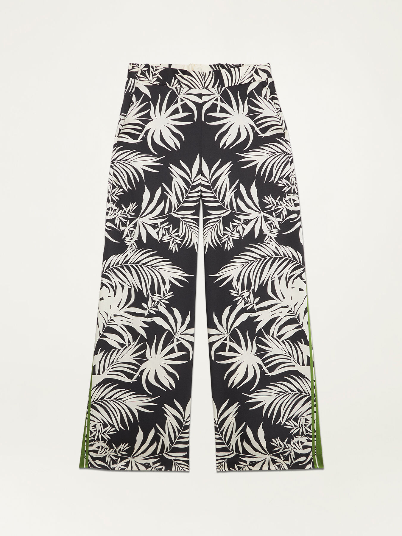 Weich fallende Hose aus gemustertem Satin image number 4