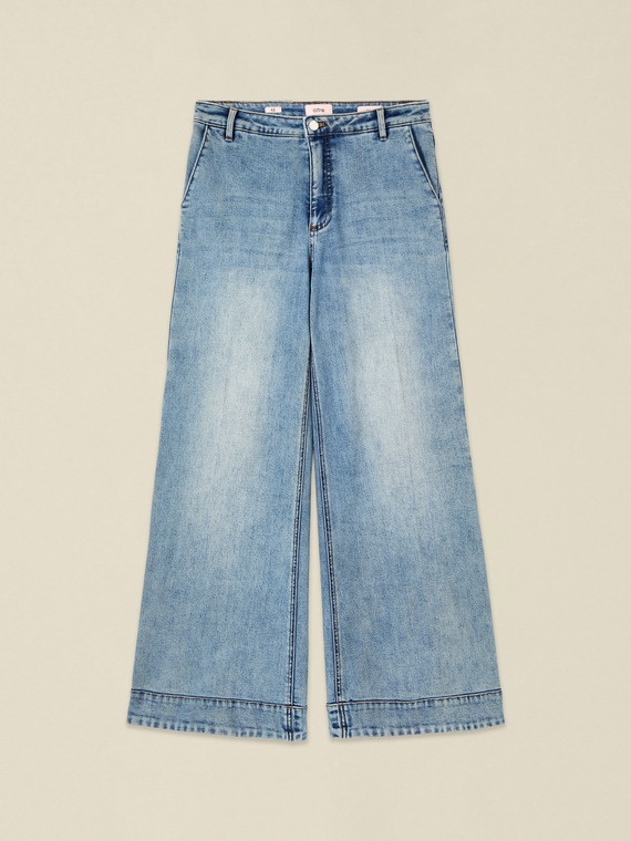 Jeans mit weitem Bein