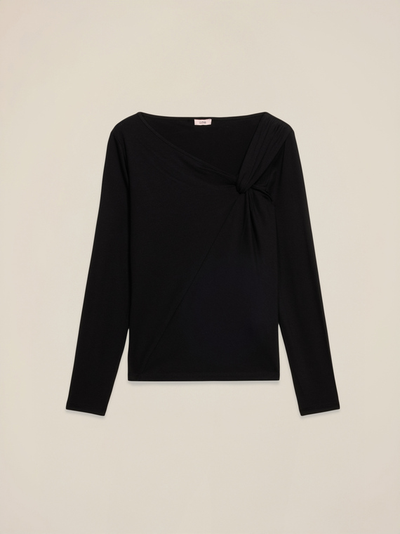 Slim T-shirt with asymmetrical neckline