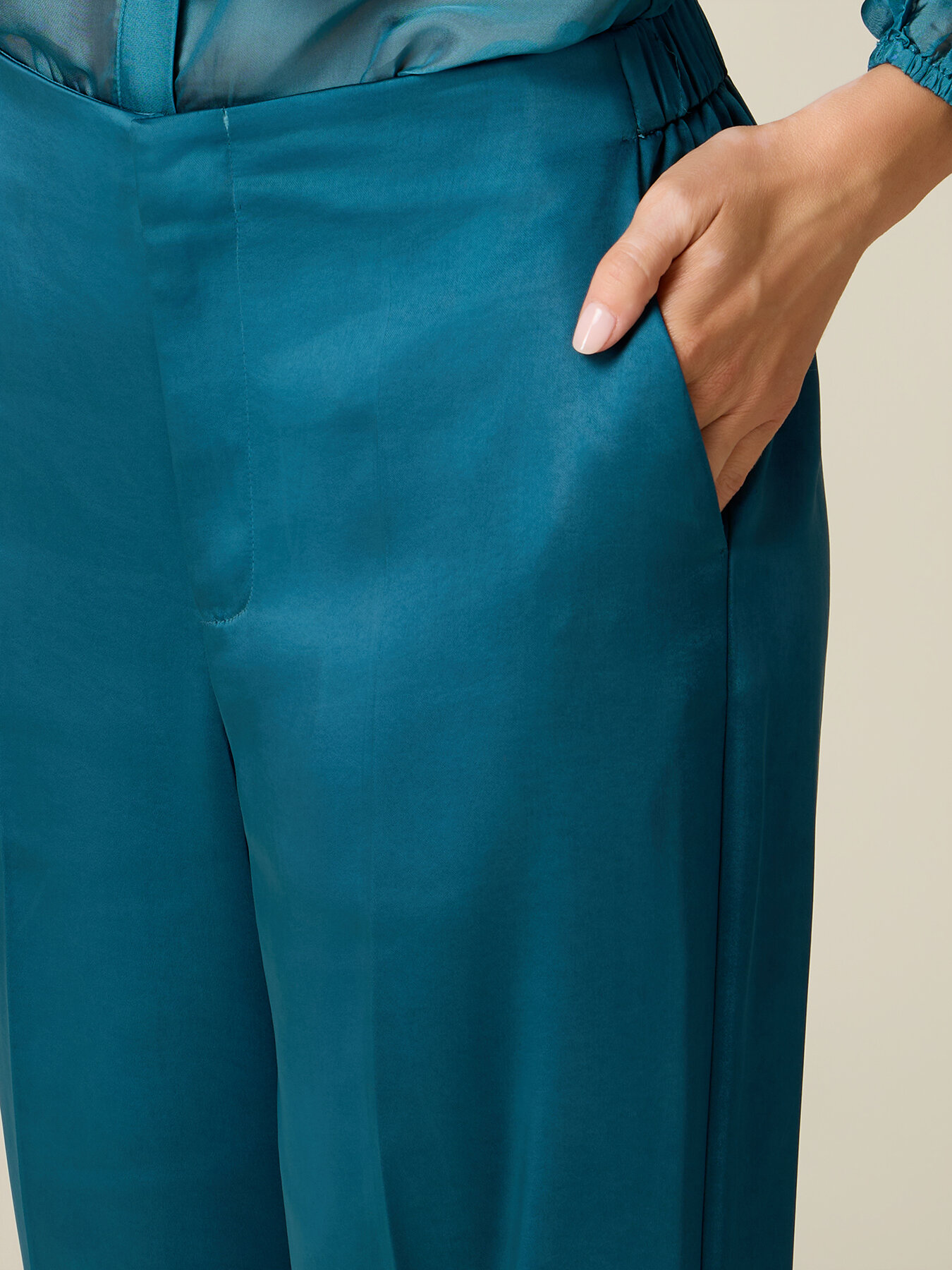 Pantaloni palazzo in raso image number 2