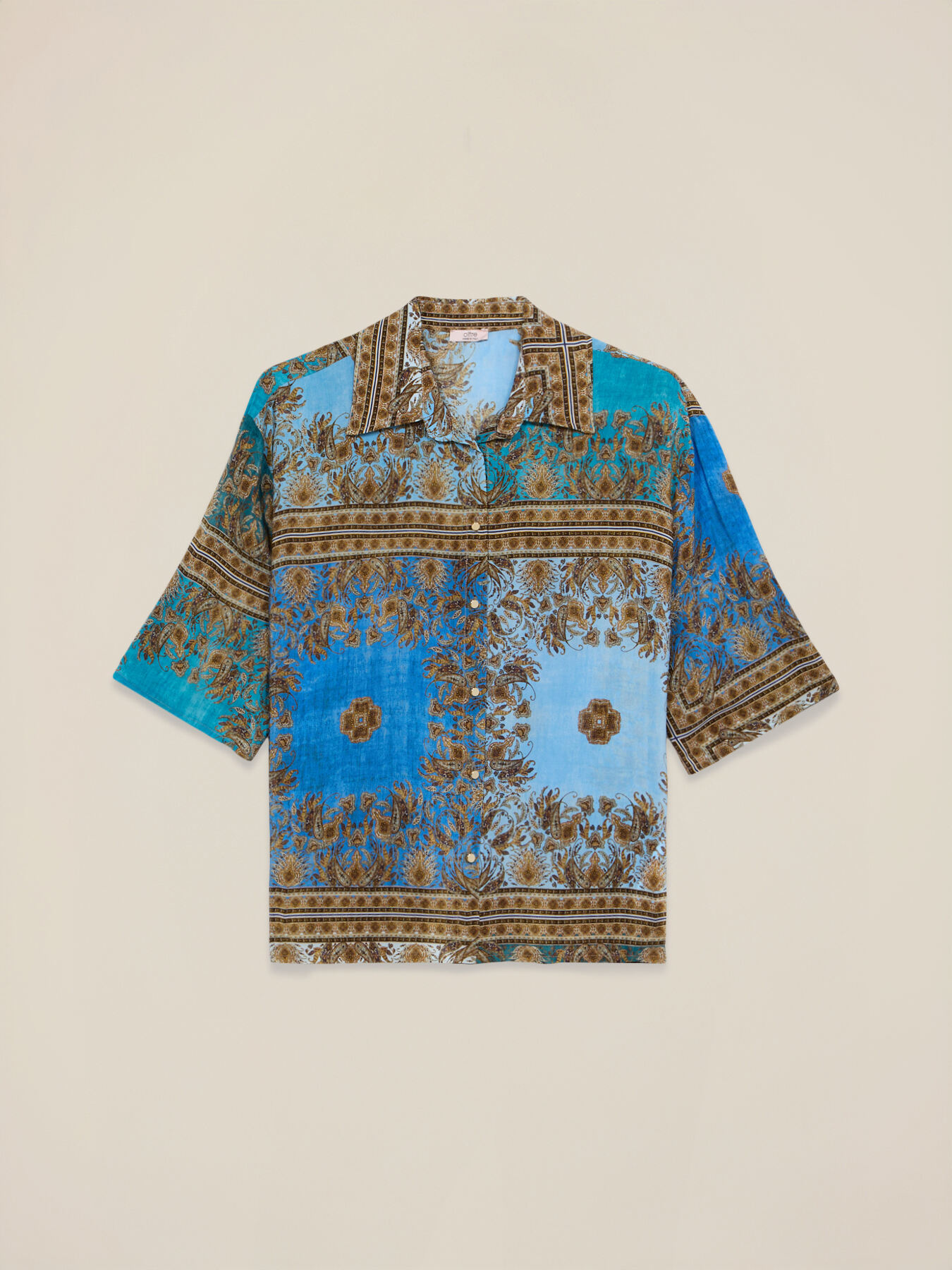 Camisa de viscosa estampada image number 3