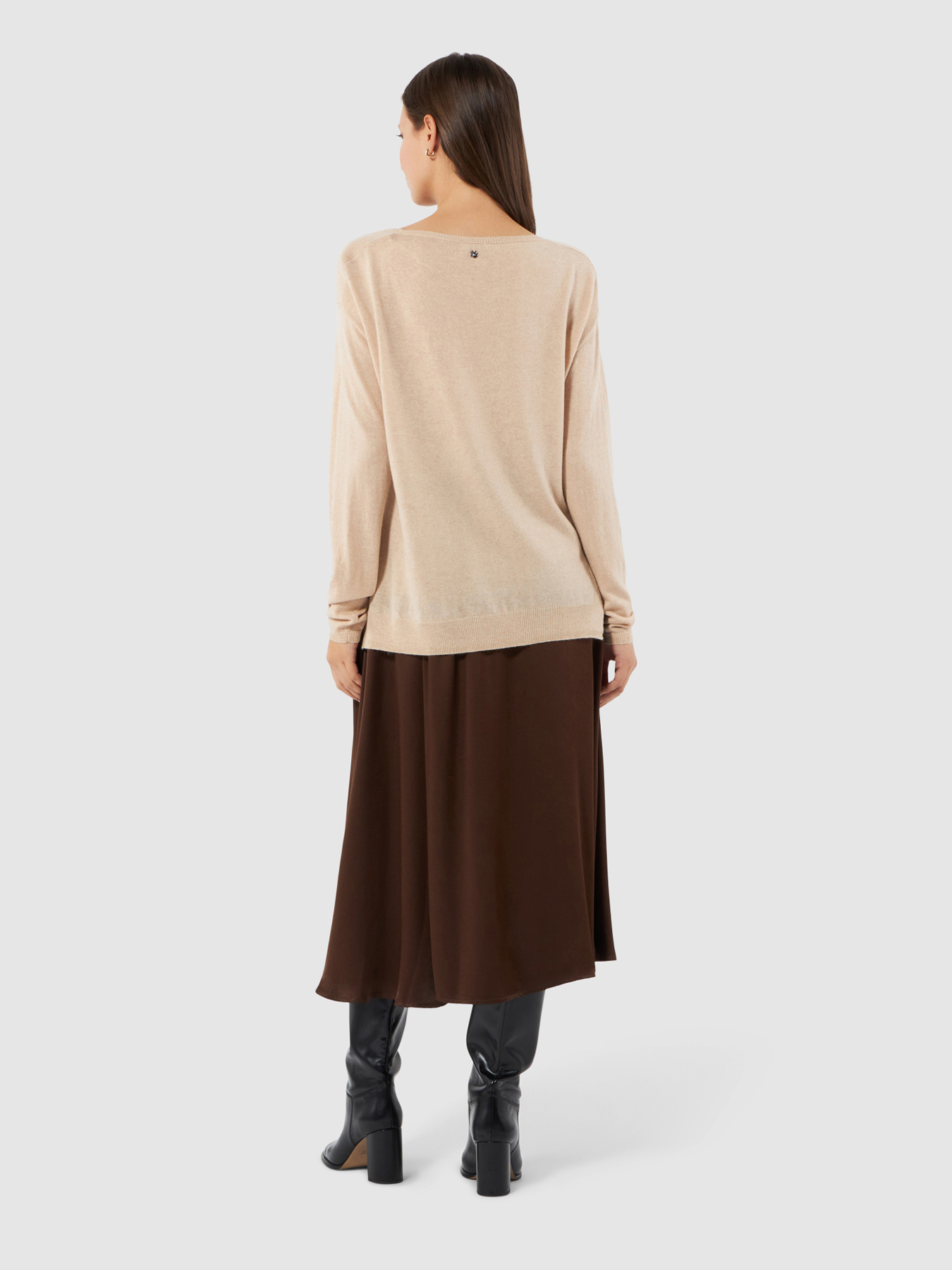 Cashmere blend sweater with breast pockets image number 1