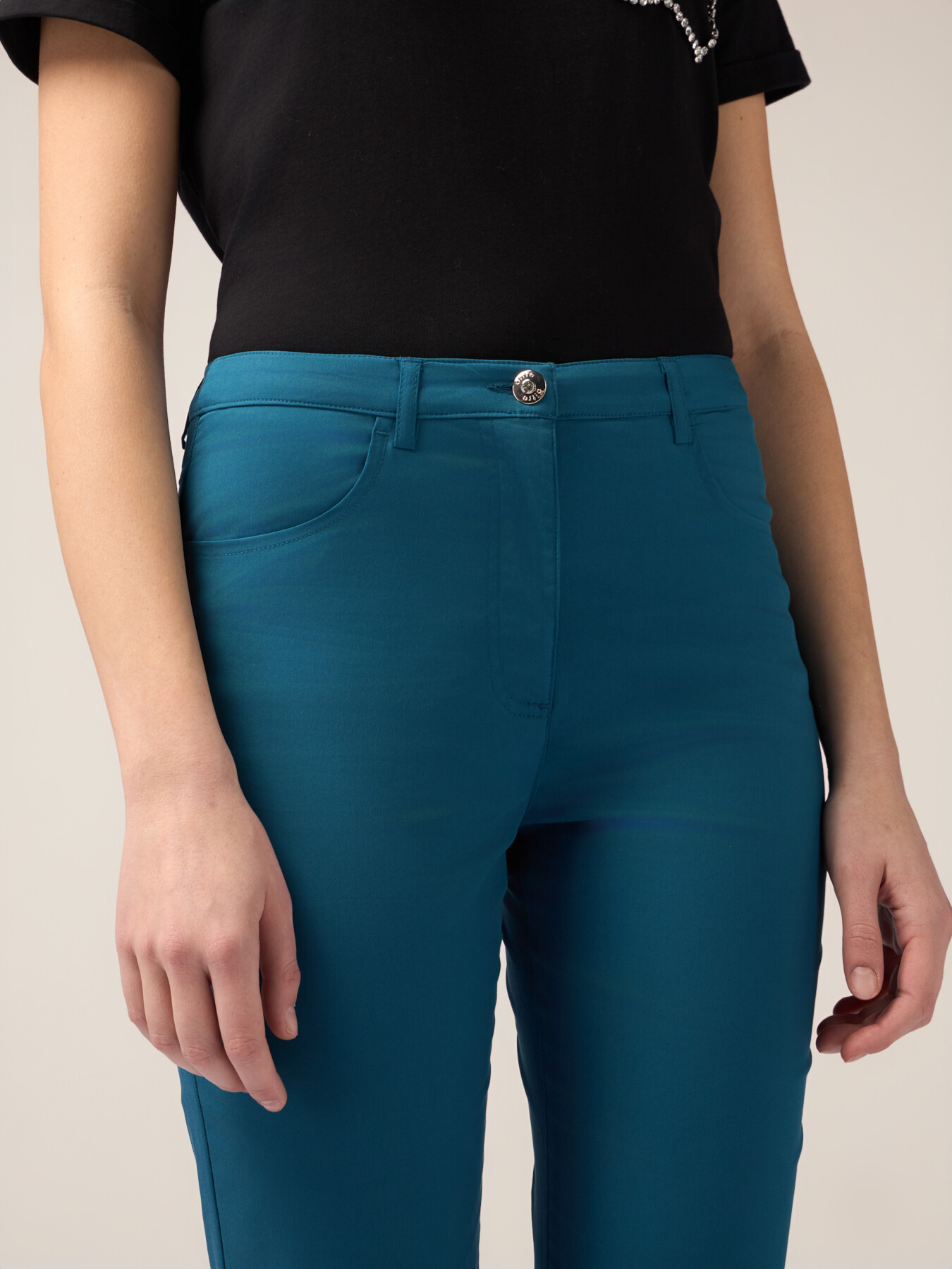 Cropped-Hose aus Baumwollmischung image number 2