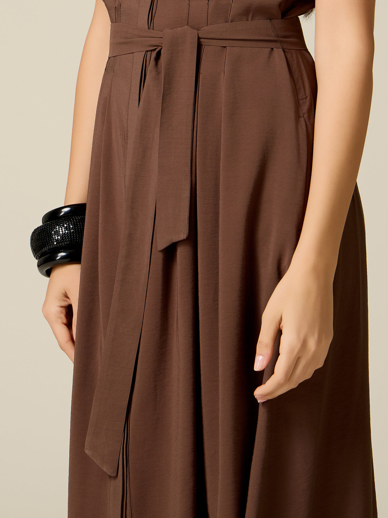 Midi dress with kimono sleeves image number 2