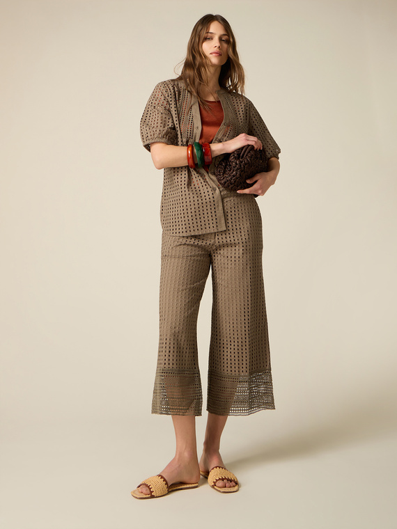 Perforated cropped trousers