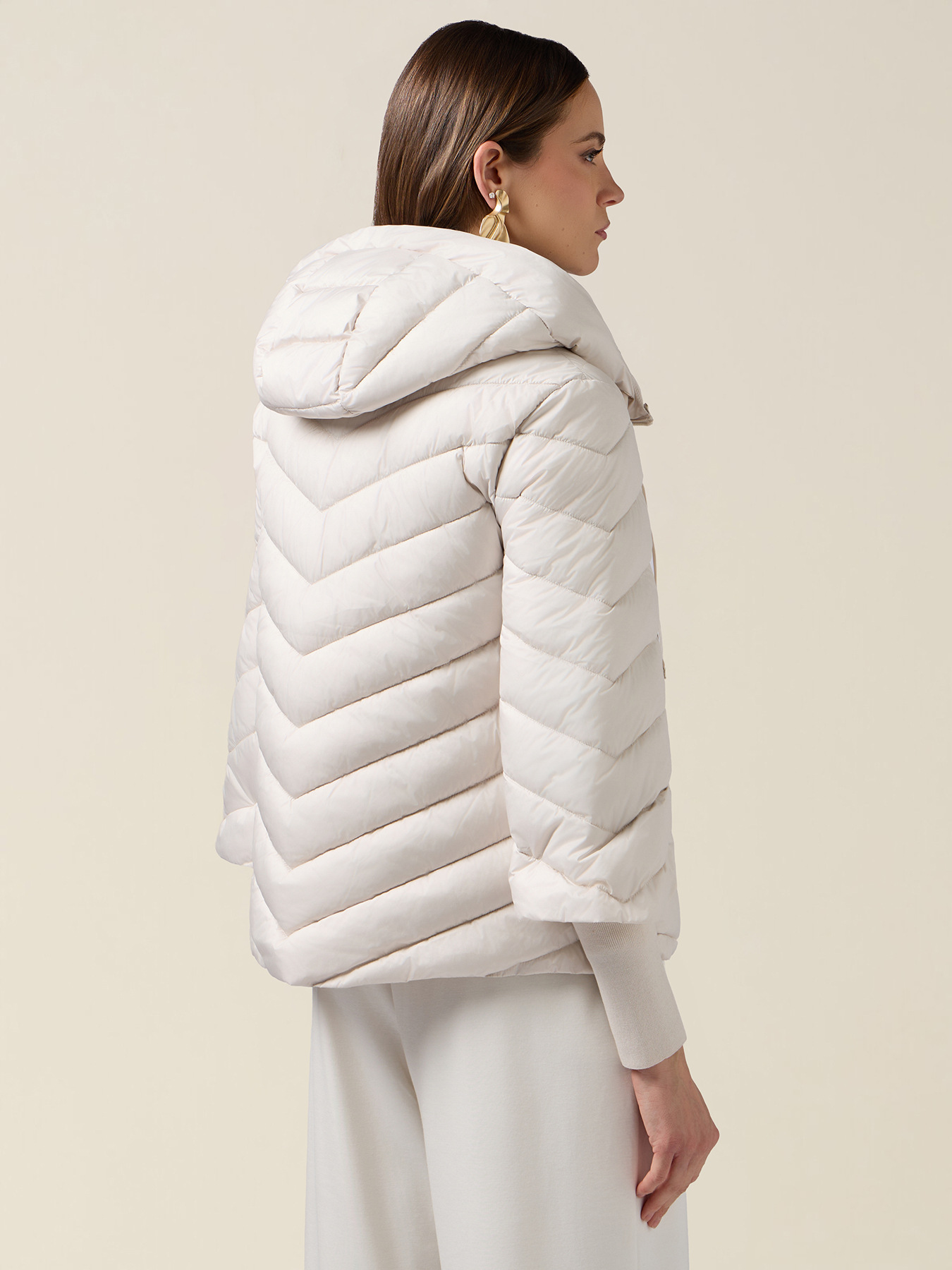 Daunenjacke mit Kapuze und B&uuml;ndchen image number 1